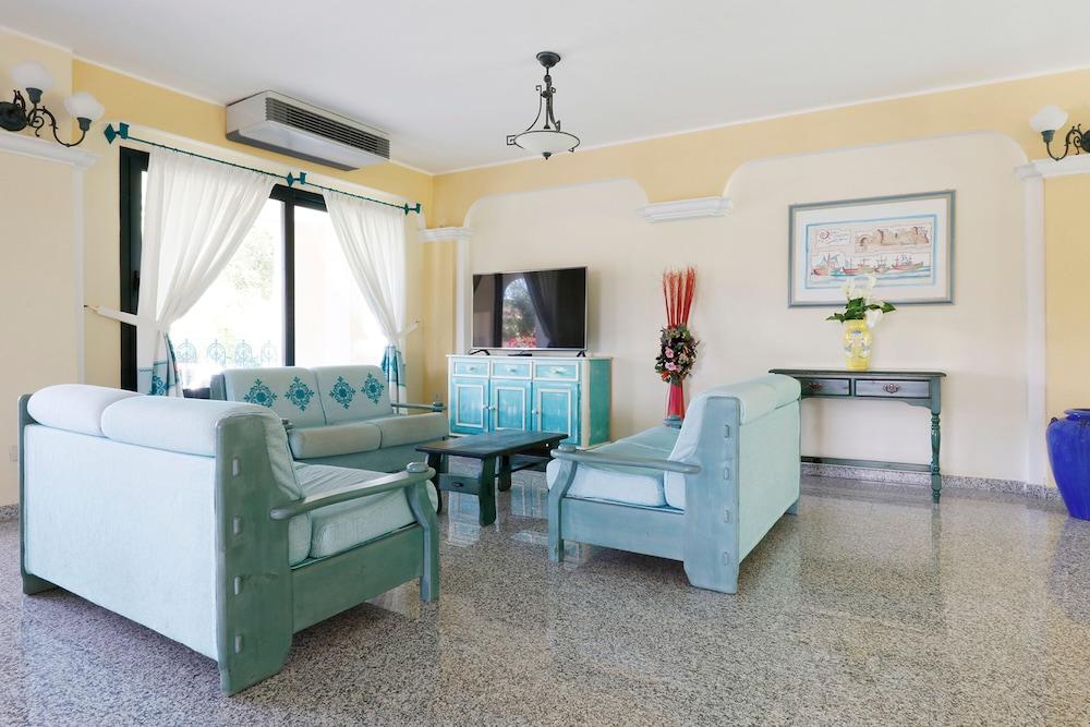 Residence Il Borgo 奥罗塞伊 外观 照片