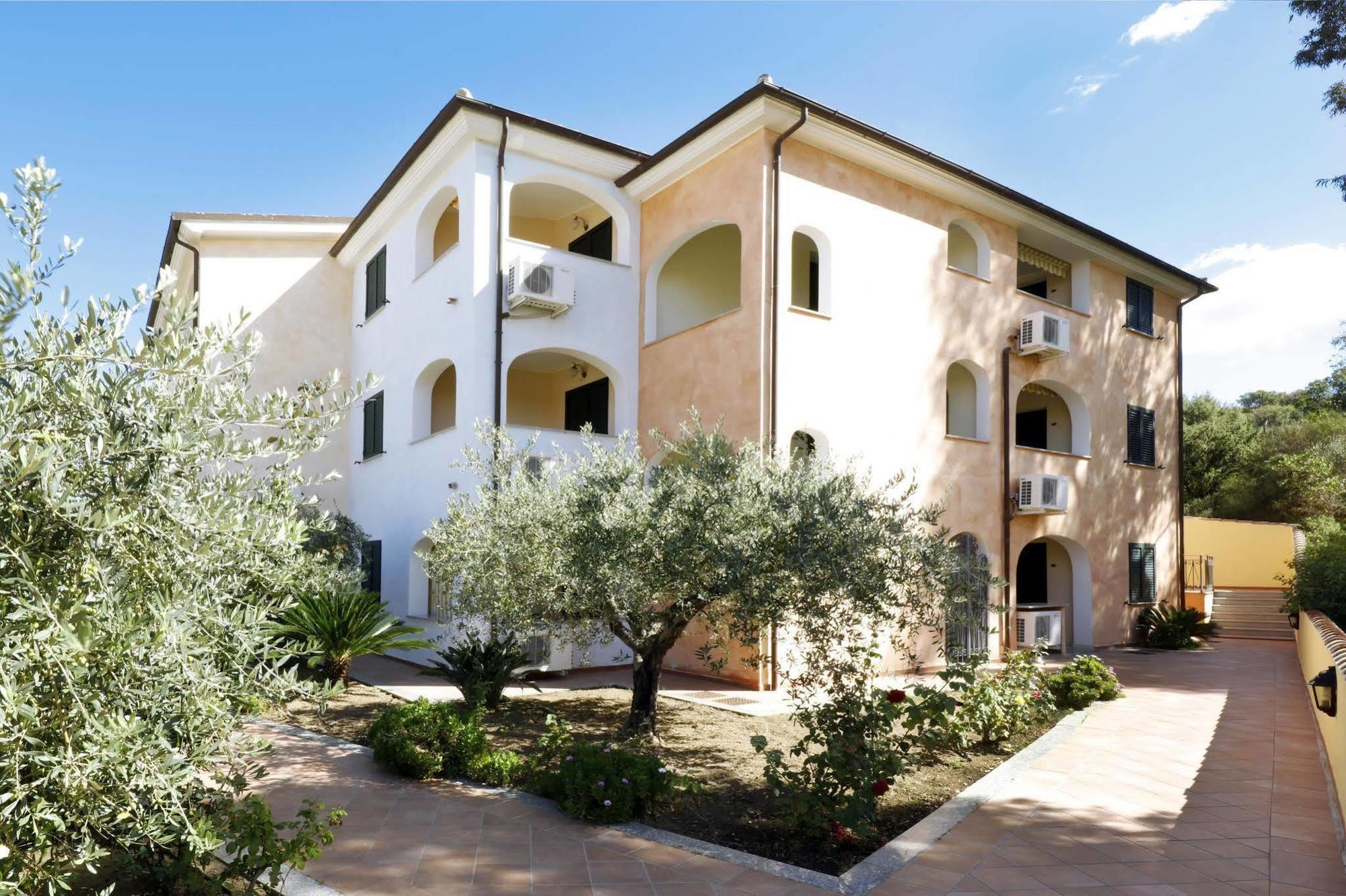 Residence Il Borgo 奥罗塞伊 外观 照片
