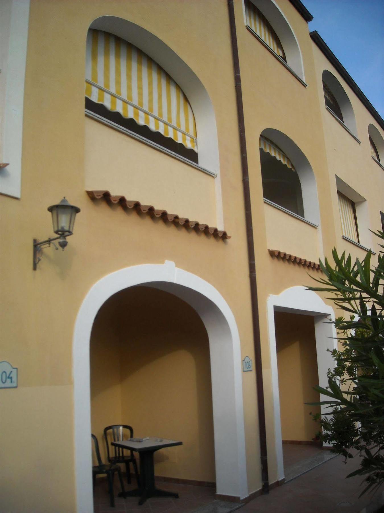 Residence Il Borgo 奥罗塞伊 外观 照片