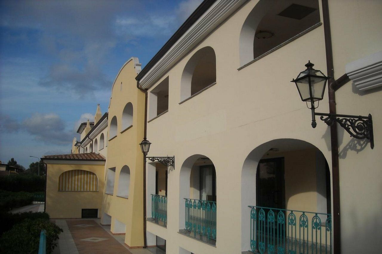 Residence Il Borgo 奥罗塞伊 外观 照片